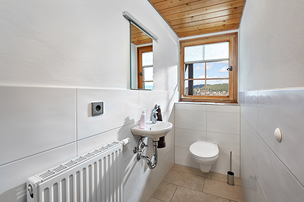 Ferienwohnung 1: Separates WC